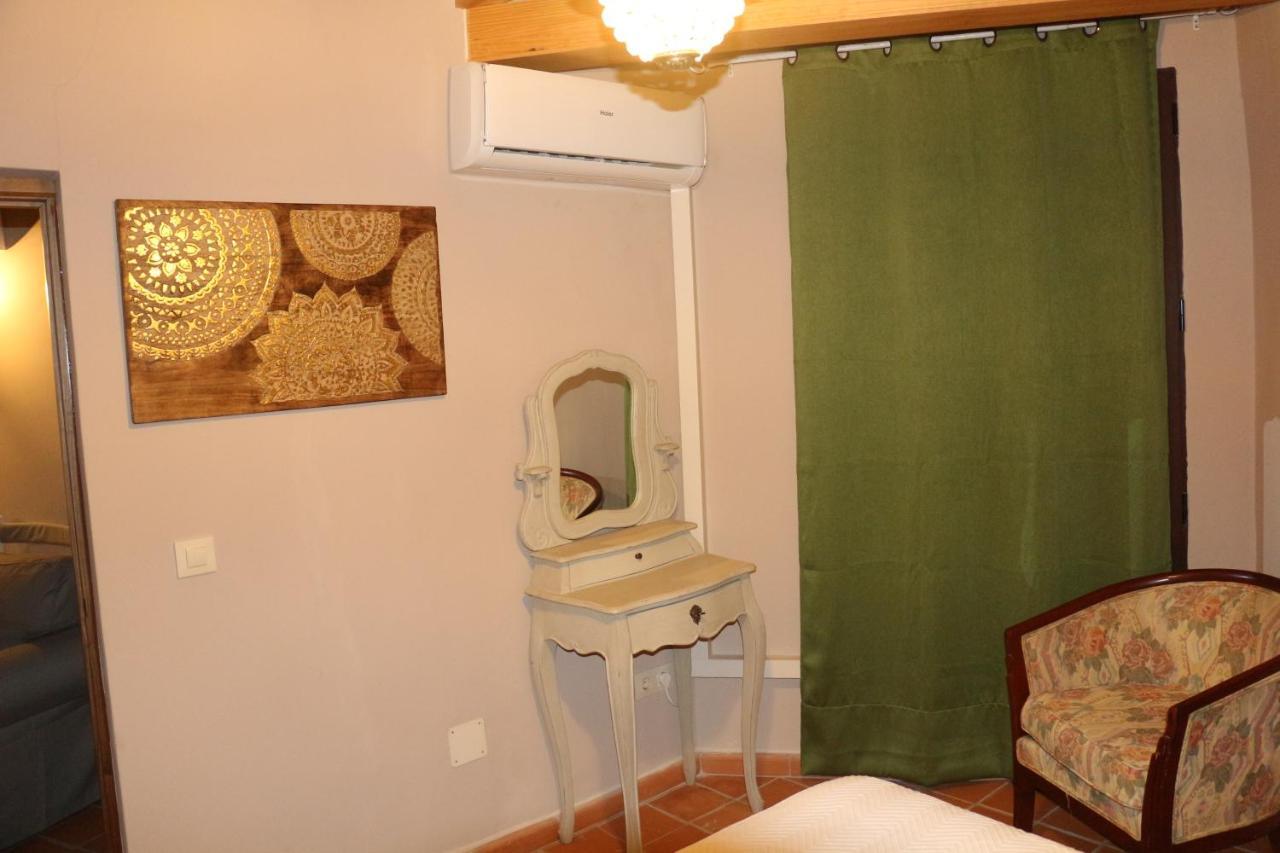 Apartamentos Coliseo Толедо Екстериор снимка