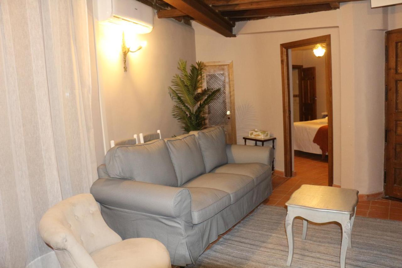 Apartamentos Coliseo Толедо Екстериор снимка