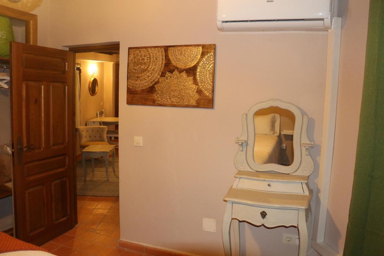 Apartamentos Coliseo Толедо Екстериор снимка