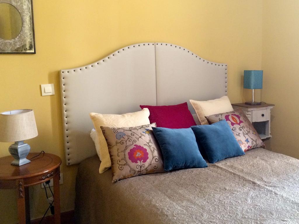 Apartamentos Coliseo Толедо Екстериор снимка